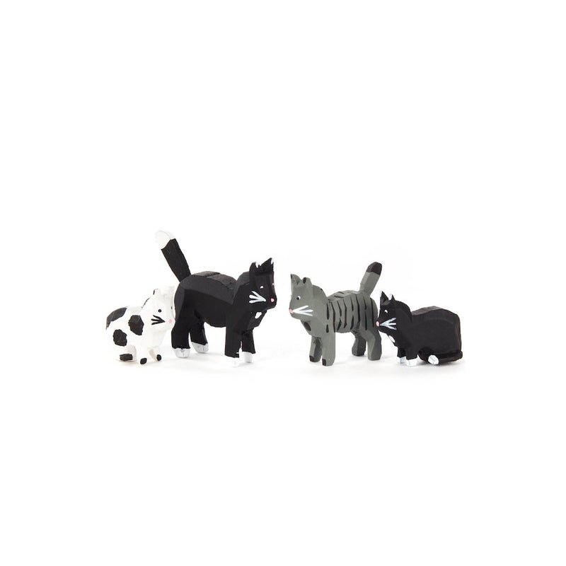 Figures - Cats - Set of 4