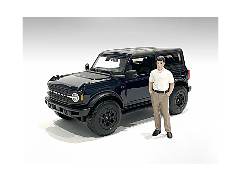 The Dealership Customer I Figurine for 1/24 Scale Models by American Diorama