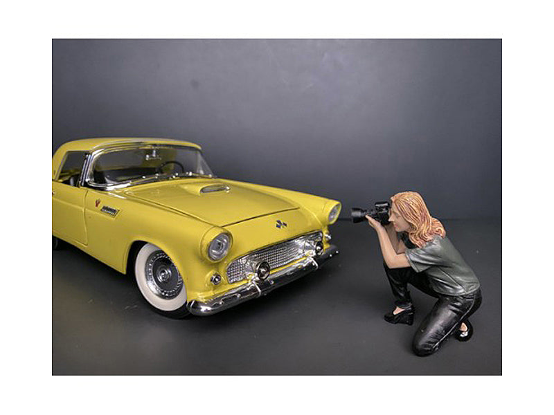 Weekend Car Show Figurine III for 1/18 Scale Models by American Diorama