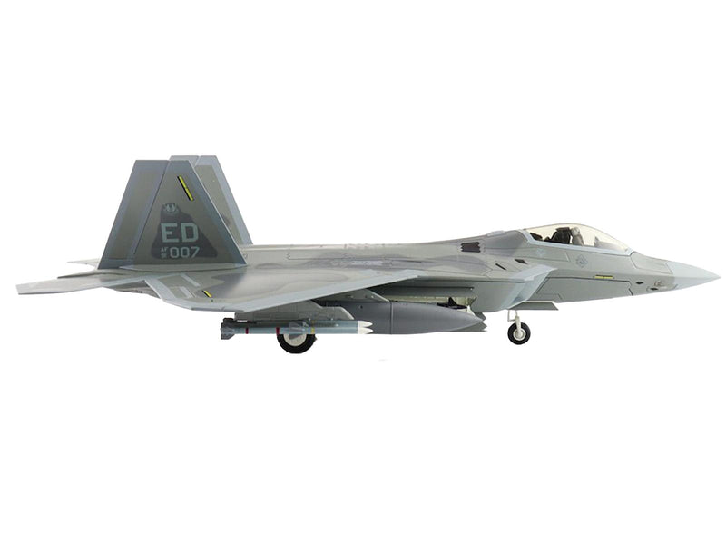 Lockheed F-22 Raptor Stealth Aircraft "412th Test Wing, Edwards Air Force Base" United States Air Force "Air Power Series" 1/72 Diecast Model by Hobby Master