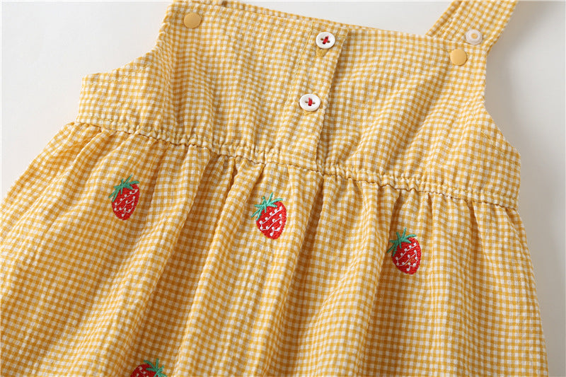 Baby Girl 1pcs Plaid Graphic Strawberries Embroidery Snap Button Jumpsuit & Solid Tee Sets