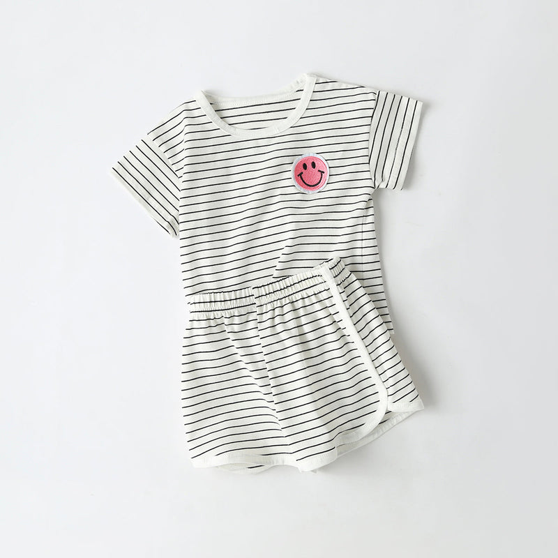 Baby Smiley Patched Pattern Striped Graphic Tee Combo Shorts Sets