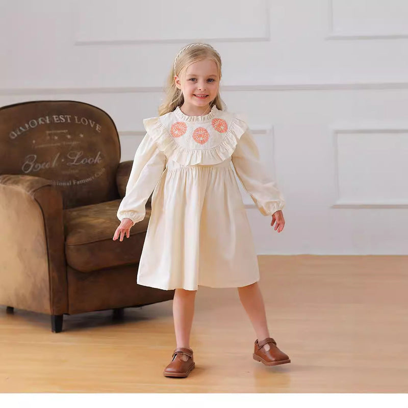 Arrival Autumn Girls Butterfly Embroidery Pattern Long Sleeves Ruffle Neck Dress