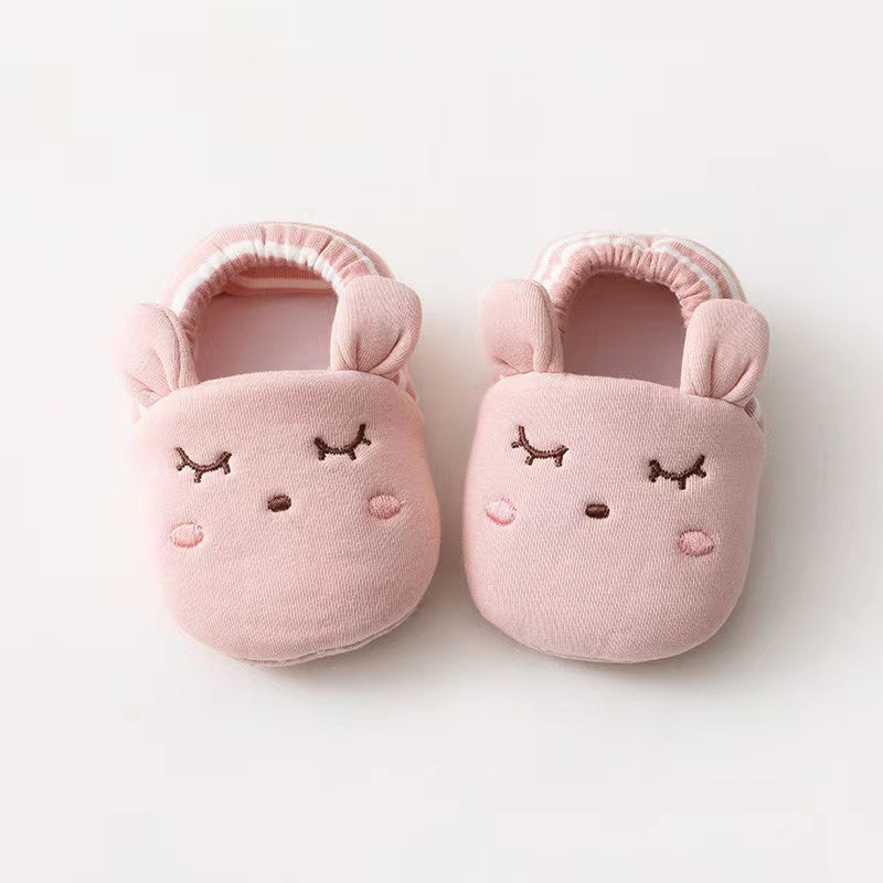 Baby Cartoon Animal Embroidered Graphic Cotton Filling Design Warm Toddle Shoes