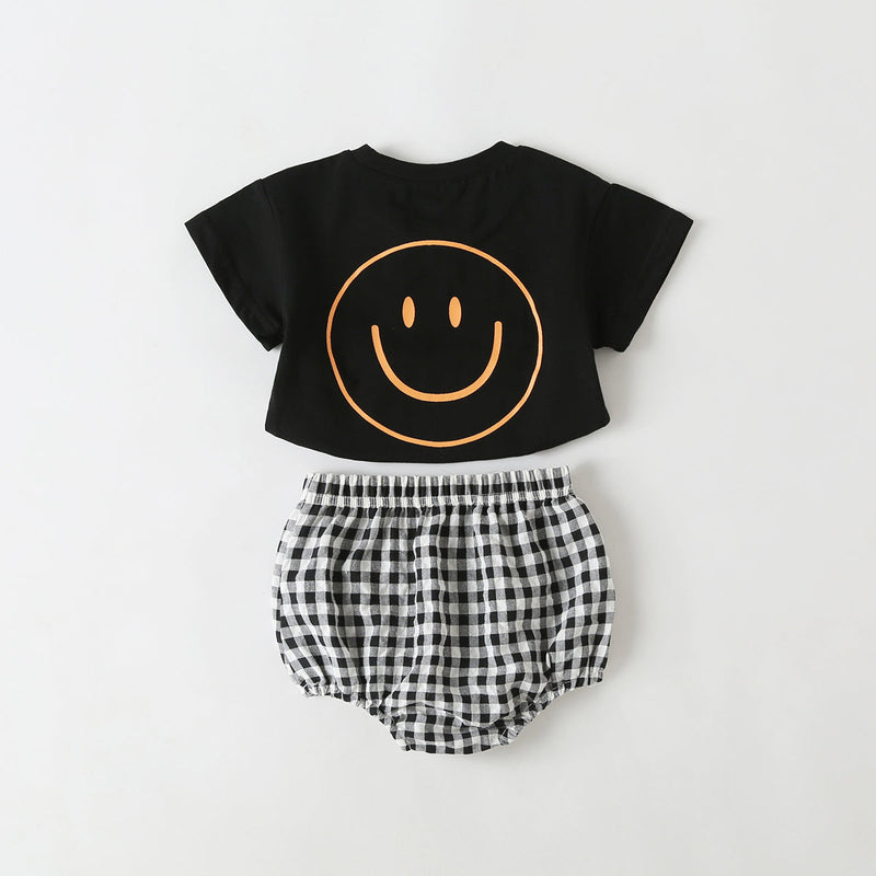 Baby Smiley Print Pattern Solid Tee Combo Plaid Pattern Triangle Shorts Sets